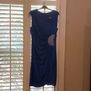 Beautiful dress perfect for evening wear